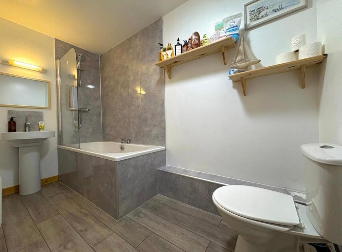 Cosy City Centre Apartment Inverness Extérieur photo